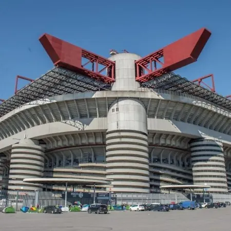 - San Siro ميلان